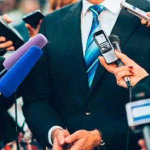 jornalismo-politico-e-a-politica-6b595